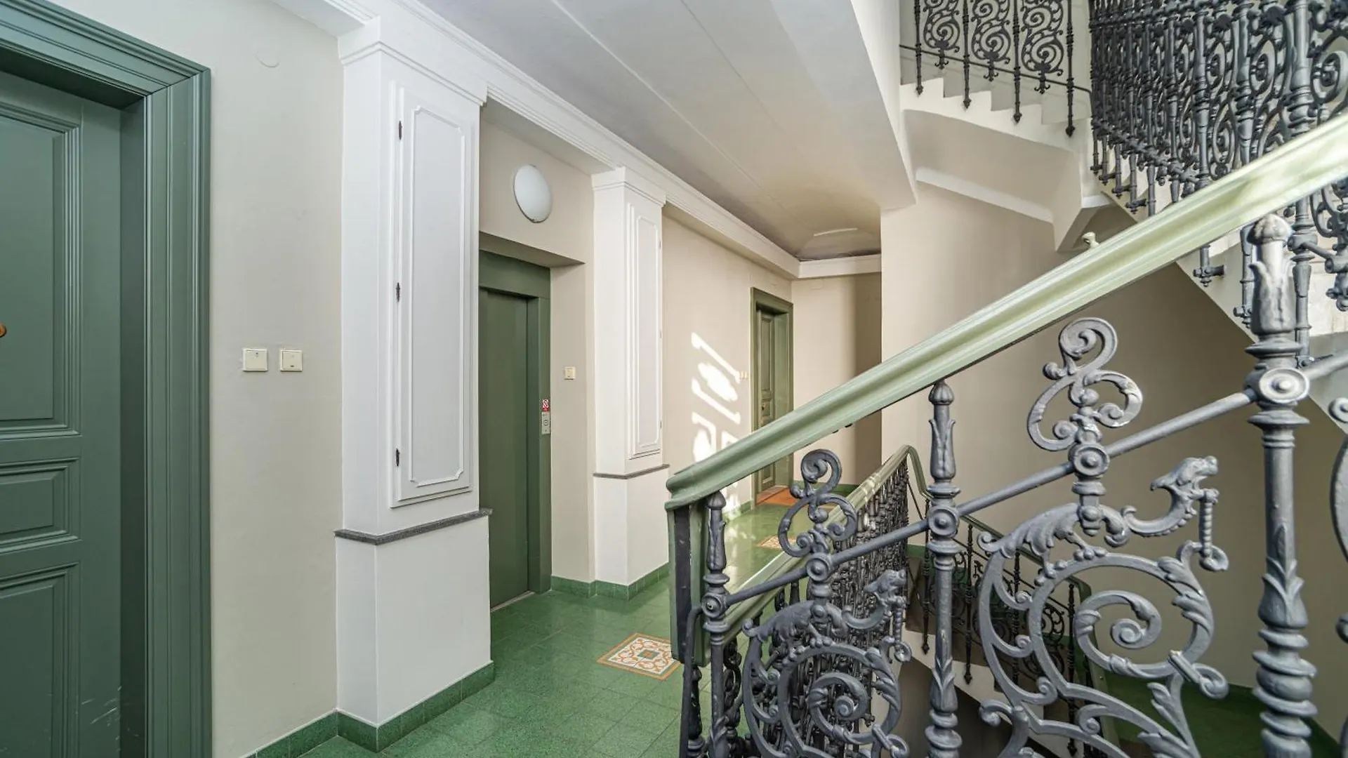 Amazing One-Bedroom Apartment Prague